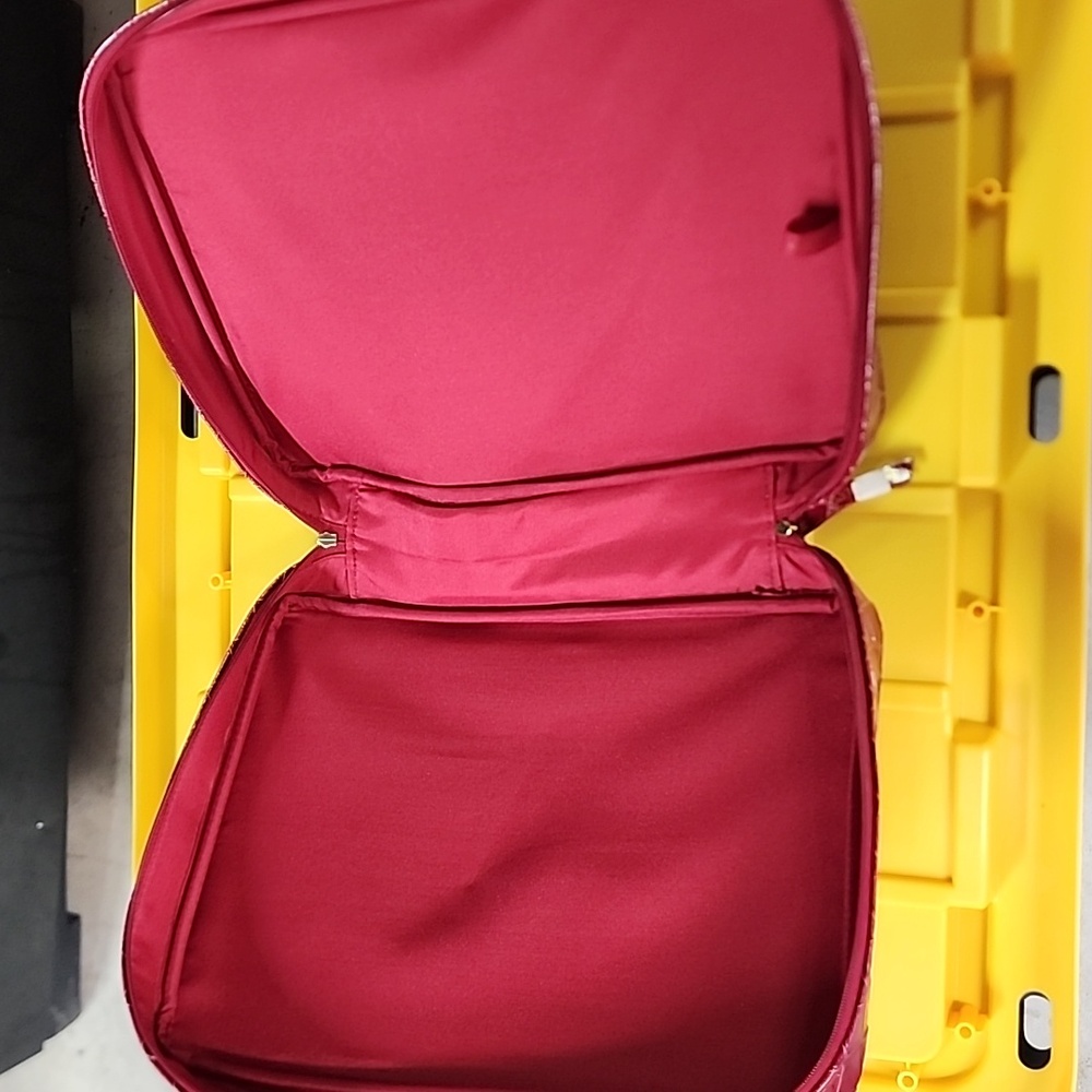 Estee Lauder Bag View 3
